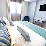 ألفونسو الثامن فندق