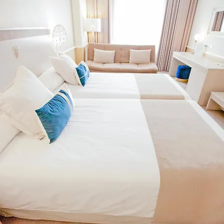 Alfonso Viii Hotel 4*