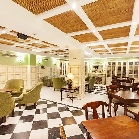 Alfonso Viii Hotel 4*