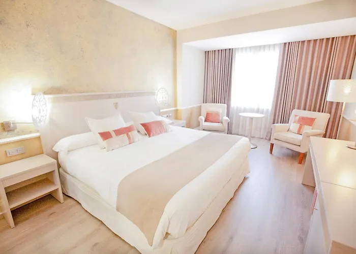 Alfonso Viii Hotel 4*